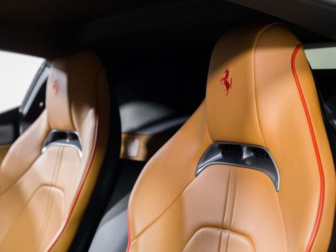 Used 2022 Ferrari SF90 Stradale image 39