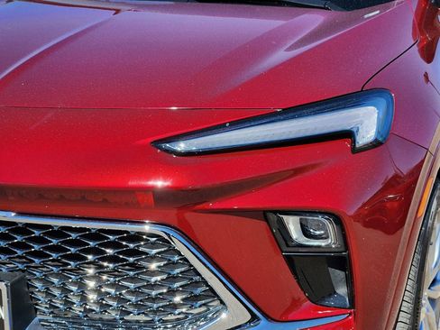 Used 2024 Buick Encore GX Avenir w/ Avenir Technology Package image 8