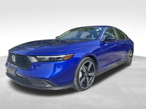 Used 2025 Honda Accord Sport image 33
