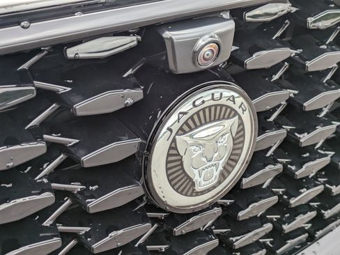 New 2026 Jaguar F-PACE R-Dynamic S image 30