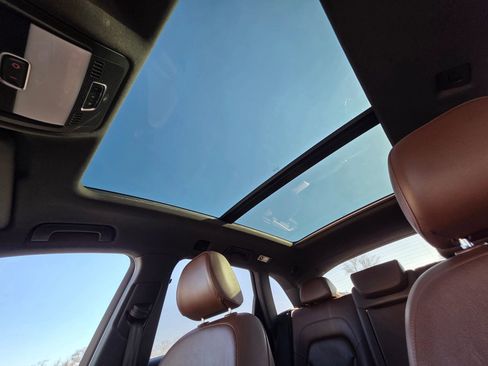 Used 2015 Audi Q5 2.0T Premium Plus w/ Technology Package image 15