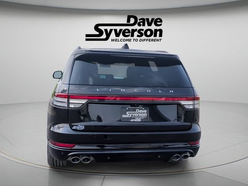 Used 2026 Lincoln Aviator Reserve w/ Jet Appearance Package AWD/4WD image 6