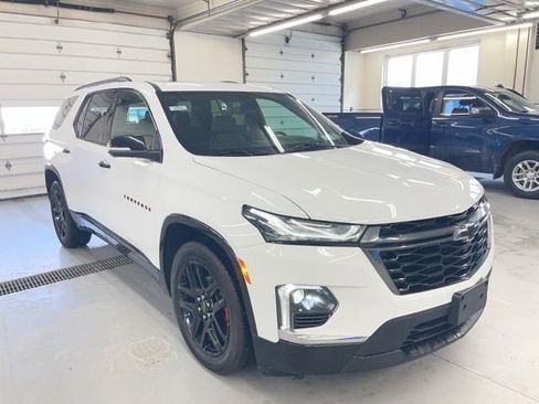 Used 2023 Chevrolet Traverse Premier w/ Redline Edition image 12