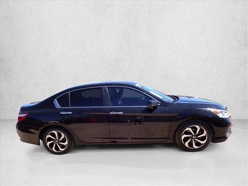 Used 2016 Honda Accord EX-L image 5