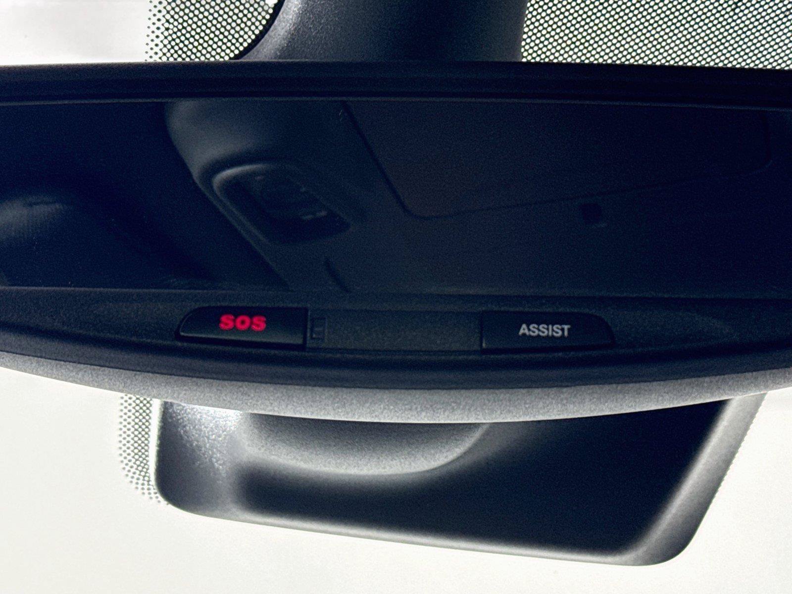 Used 2025 Chrysler Pacifica Limited FWD image 22