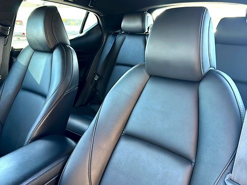 Used 2024 MAZDA MAZDA3 s image 14