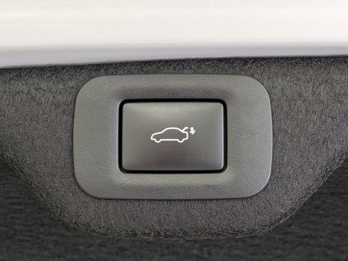 Used 2024 Lexus ES 300h w/ Technology Package FWD image 32