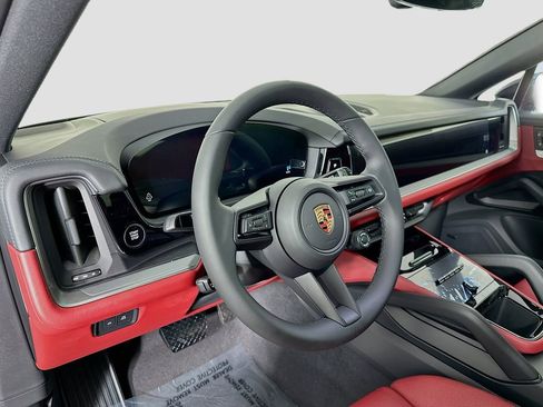 New 2026 Porsche Cayenne Coupe image 4