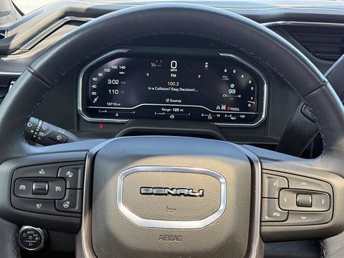 Used 2025 GMC Sierra 2500 Denali Ultimate w/ Max Trailering Package AWD/4WD image 16