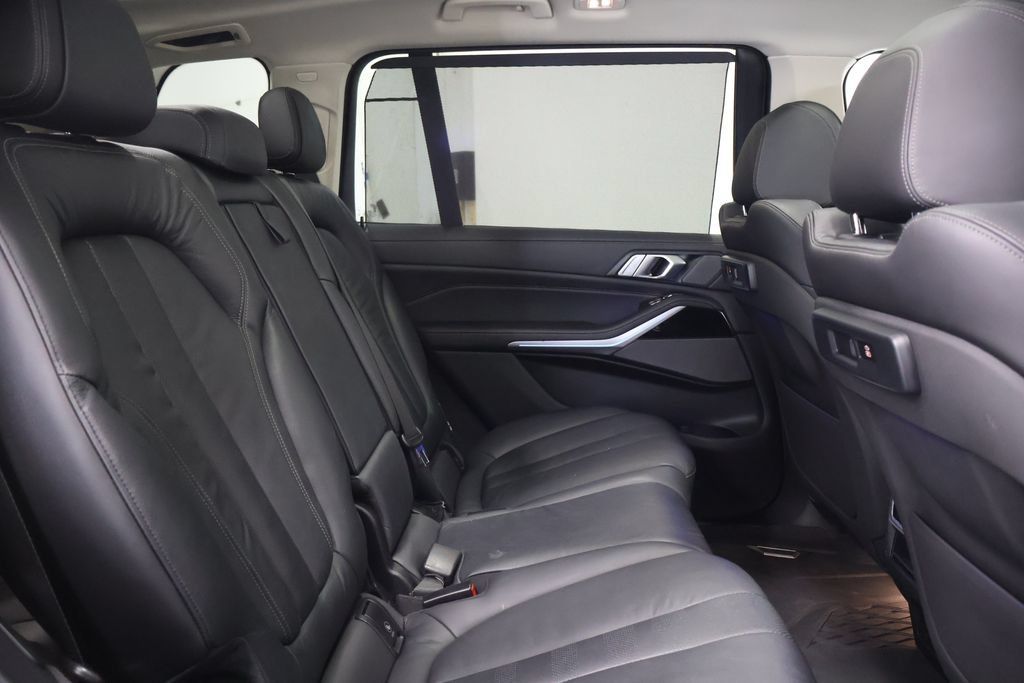 Used 2019 BMW X7 xDrive40i w/ Premium Package AWD/4WD image 24