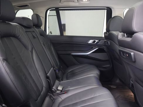 Used 2019 BMW X7 xDrive40i w/ Premium Package AWD/4WD image 24