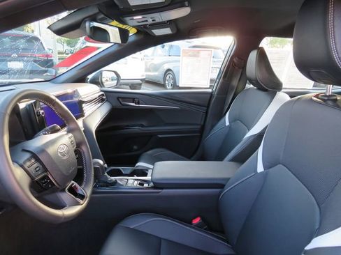 Certified 2025 Toyota Camry SE image 15