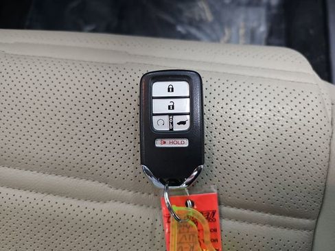 Used 2022 Honda CR-V Touring image 28