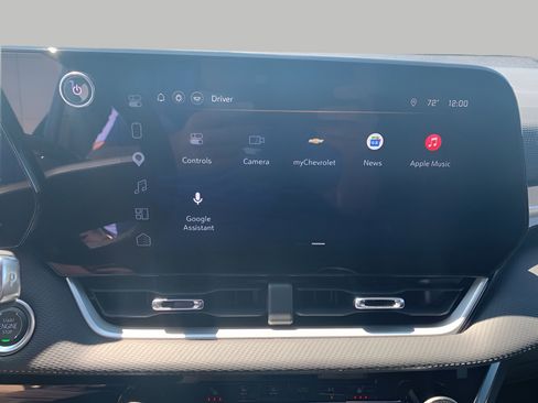 Certified 2025 Chevrolet Equinox LT FWD image 13