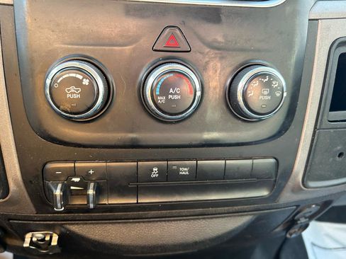 Used 2014 RAM 3500 ST w/ ST Popular Equipment Group image 20