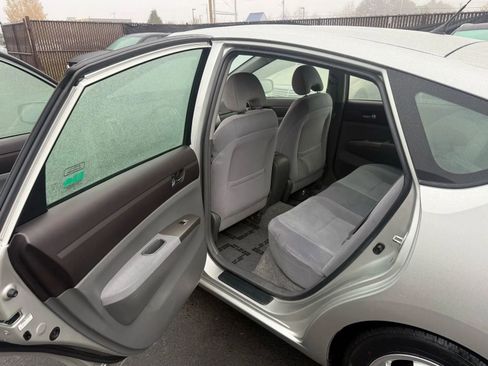 Used 2005 Toyota Prius image 10