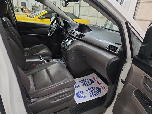 Used 2014 Honda Odyssey Touring image 39