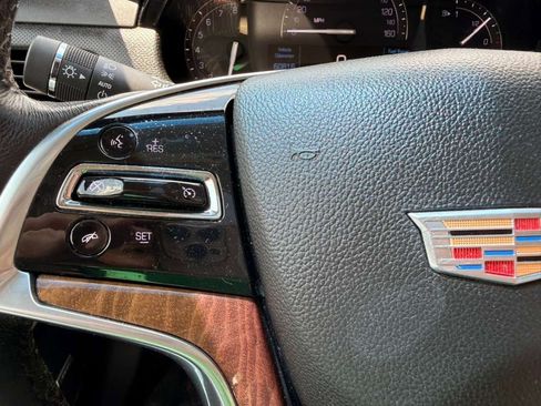 Used 2019 Cadillac XTS FWD image 32