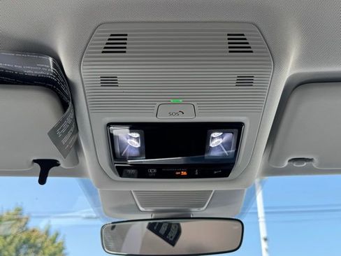 New 2025 Volkswagen Tiguan S image 17