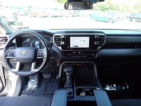 Used 2022 Toyota Tundra SR5 AWD/4WD image 22
