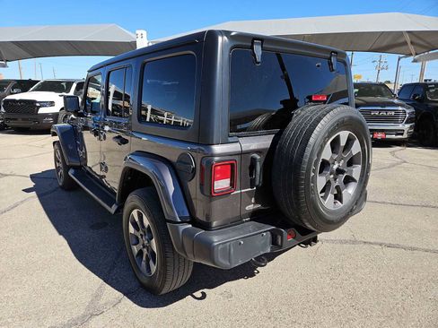 Used 2020 Jeep Wrangler Unlimited Sahara image 6