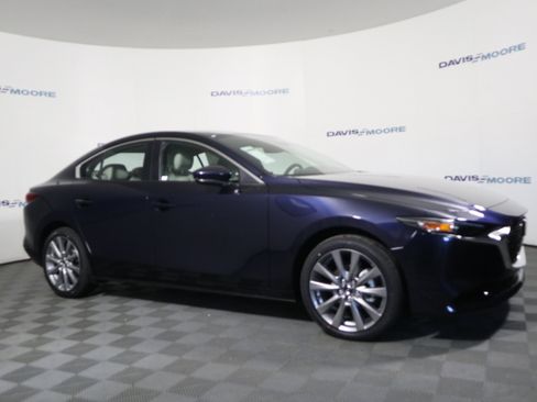 New 2026 MAZDA MAZDA3 2.5 S Sedan w/ Preferred Pkg image 3