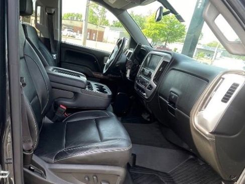 Used 2017 GMC Sierra 1500 SLT AWD/4WD image 5