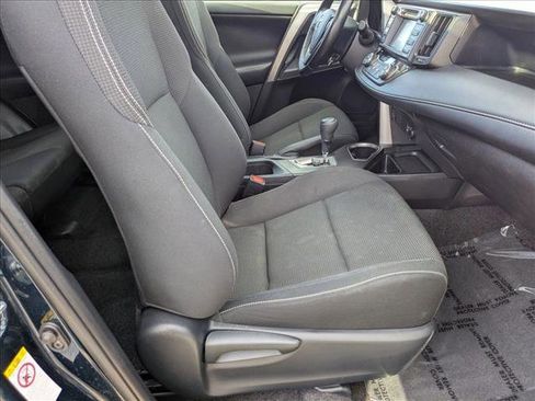 Used 2018 Toyota RAV4 XLE image 21