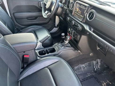 Certified 2023 Jeep Wrangler Unlimited Rubicon 4xe AWD/4WD image 16