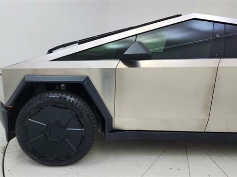 Used 2024 Tesla Cybertruck Cyberbeast image 9