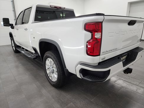 Used 2021 Chevrolet Silverado 2500 High Country w/ Z71 Off-Road Package image 6