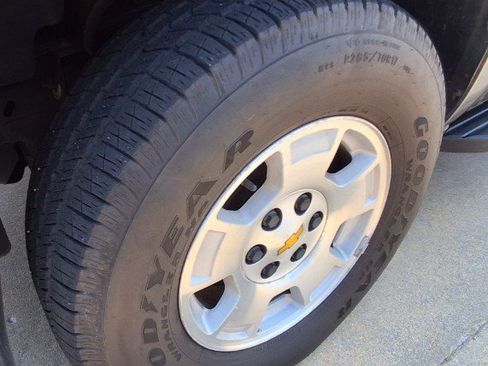 Used 2008 Chevrolet Suburban LT w/ LT Preferred Equipment Group AWD/4WD image 21