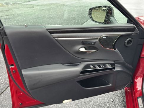 Certified 2022 Lexus ES 350 Ultra Luxury w/ Accessory Package 2 image 14