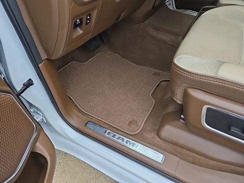 Used 2022 RAM 1500 Laramie image 47