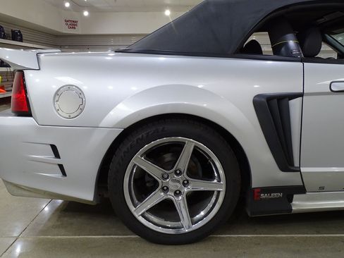 Used 2001 Ford Mustang GT RWD image 35