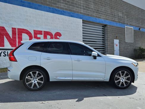 Used 2020 Volvo XC60 T5 Inscription image 8
