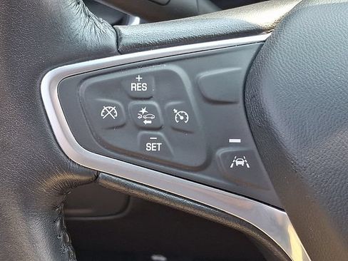 Used 2022 Chevrolet Equinox LT FWD image 22