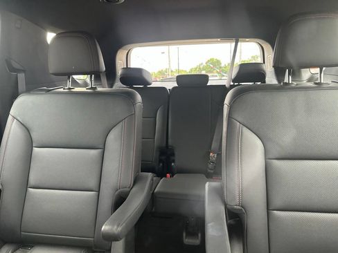 Used 2024 Chevrolet Traverse Z71 w/ LPO, Floor Liner Package AWD/4WD image 25