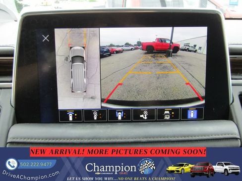 Used 2022 Chevrolet Suburban High Country AWD/4WD image 19