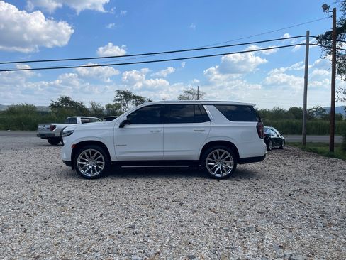 Used 2021 Chevrolet Tahoe LT image 3