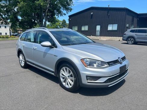 Used 2017 Volkswagen Golf Alltrack S AWD/4WD image 7