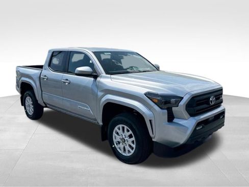 New 2026 Toyota Tacoma SR5 AWD/4WD image 9