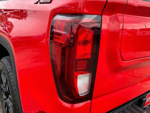 Used 2022 GMC Sierra 1500 Elevation w/ Elevation Premium Package image 20