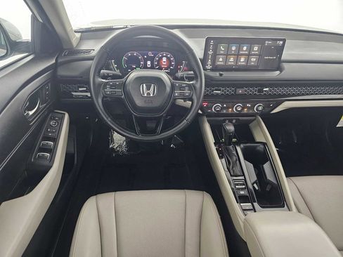 Used 2025 Honda Accord EX-L image 18