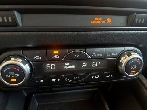 Used 2018 MAZDA CX-5 Touring w/ Preferred Equipment Package FWD image 24