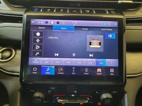 Used 2022 Jeep Grand Cherokee Limited 4xe image 25