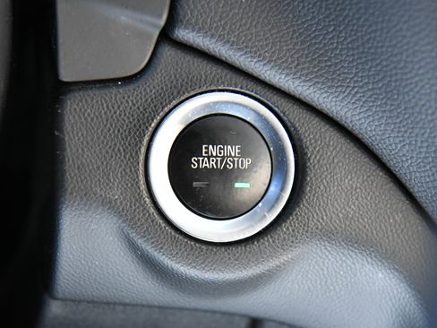 Used 2020 Chevrolet Equinox LT image 24