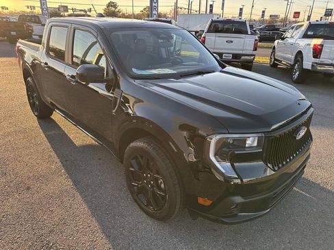 New 2026 Ford Maverick Lobo image 3