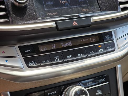 Used 2013 Honda Accord EX-L image 37