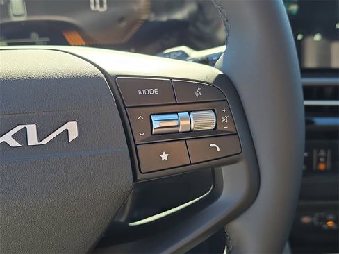 New 2026 Kia Sportage EX image 31